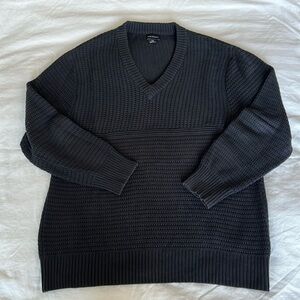 Club Monaco Textured Knit V Neck Sweater